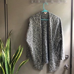 Black and white zig zag cardigan